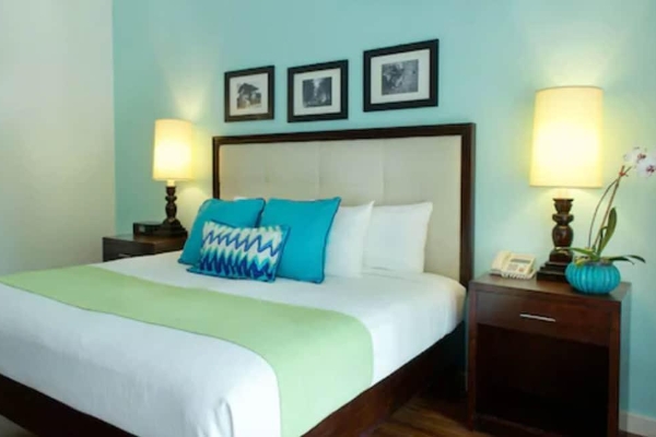 Hotel Sandy Haven Resort (Whitehall)